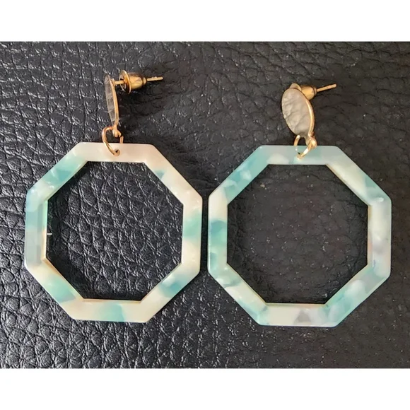 New Women's Fashion Pierced Earrings Octagonal Acrylic Teal & Cream Gold-Tone - Picture 2 of 3
